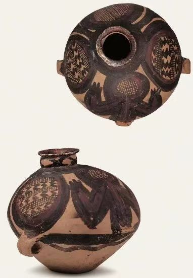 网纹彩陶球腹壶